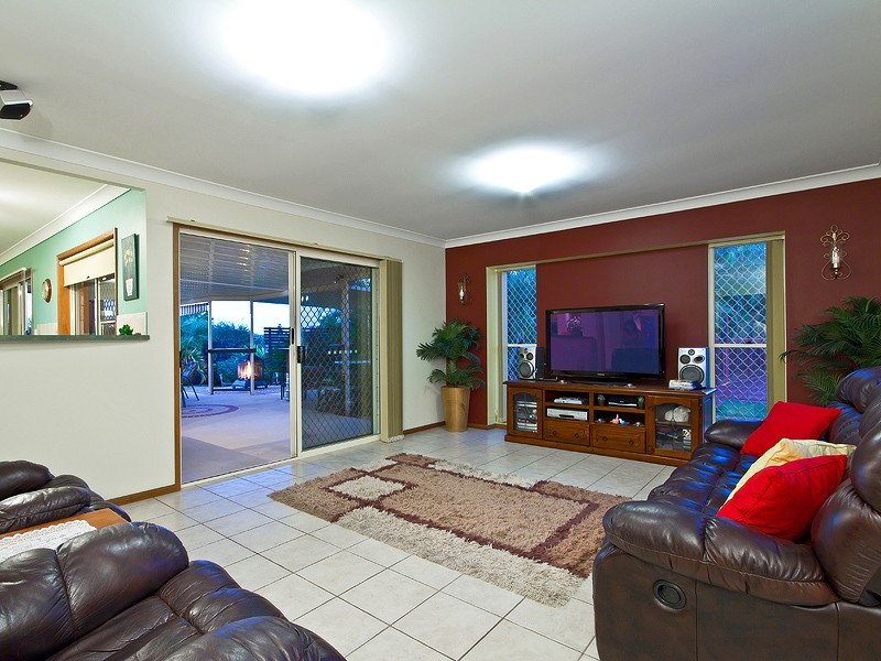 22 Mckenzie Avenue, Narangba QLD 4504