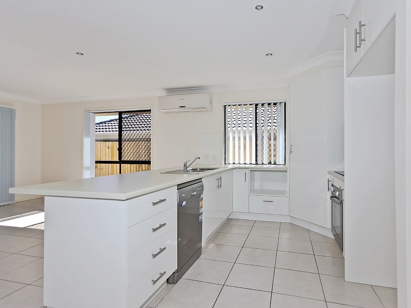 51 Shimao Crescent, North Lakes QLD 4509