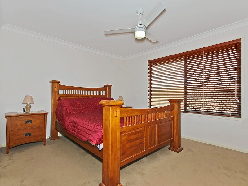 27 Sunstone Circuit, Mango Hill QLD 4509