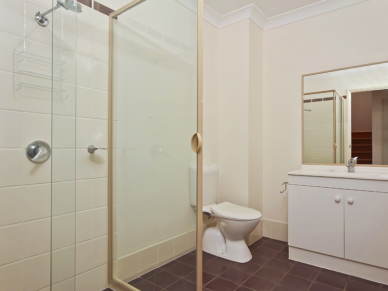 8 Riley Court, North Lakes QLD 4509