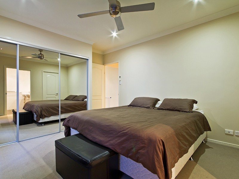 30 Lucas Street, Scarborough QLD 4020