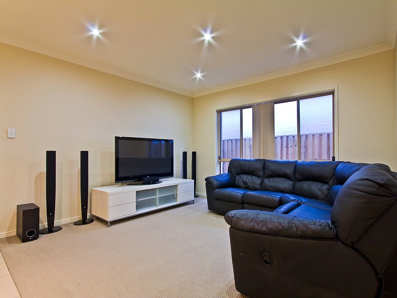 30 Lucas Street, Scarborough QLD 4020