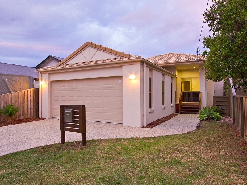 30 Lucas Street, Scarborough QLD 4020