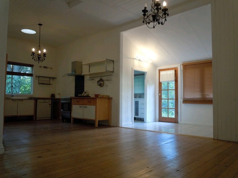 2a Ferguson Street, North Ipswich QLD 4305