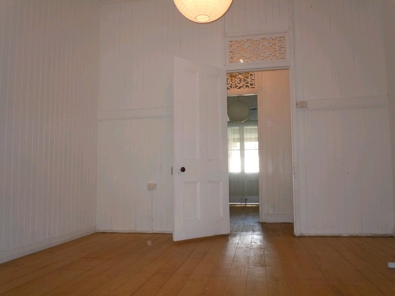 2a Ferguson Street, North Ipswich QLD 4305