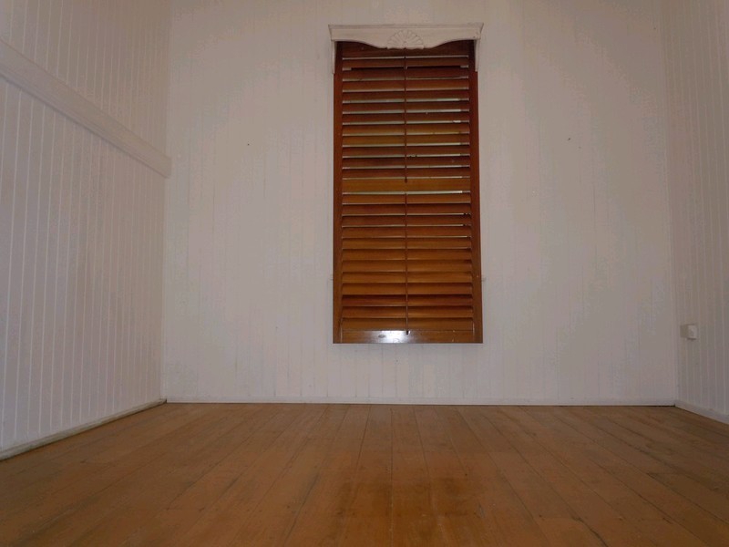 2a Ferguson Street, North Ipswich QLD 4305