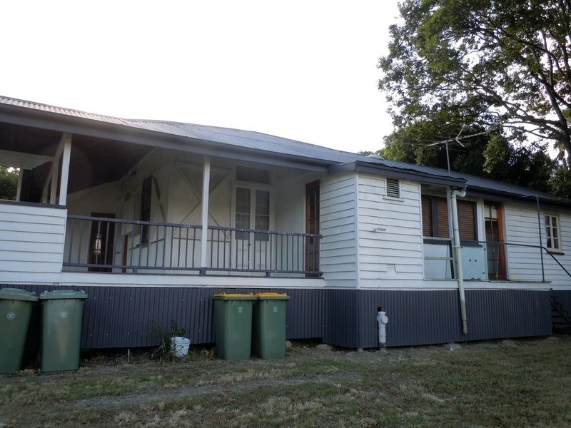 2a Ferguson Street, North Ipswich QLD 4305