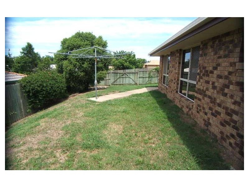 214 Wildey Street, Flinders View QLD 4305