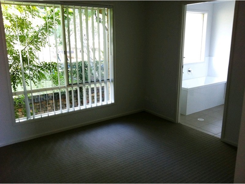 14a River Road, Dinmore QLD 4303