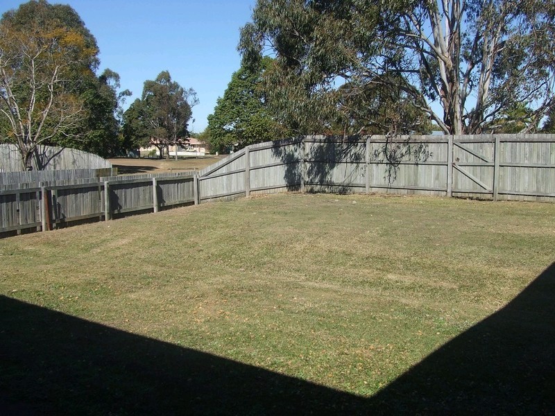 7 Perak Court, Tanah Merah QLD 4128