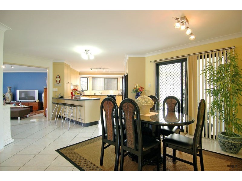 20 Sands Street, Redcliffe QLD 4020