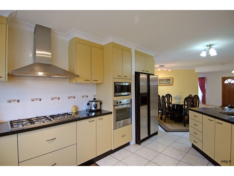 20 Sands Street, Redcliffe QLD 4020