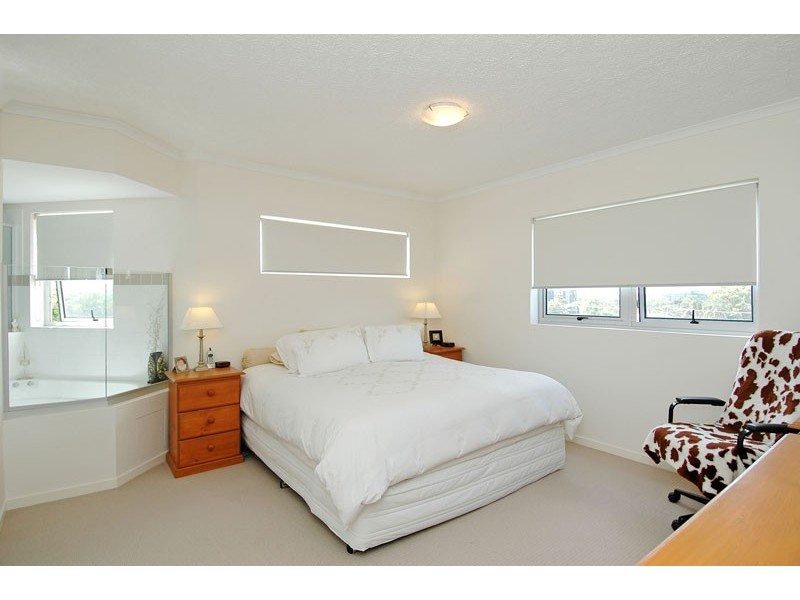 24/43 Marine Parade, Redcliffe QLD 4020