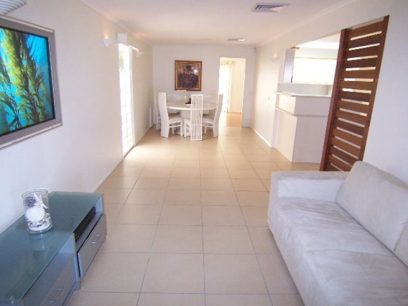 154 Hornibrook Esp, Clontarf QLD 4019