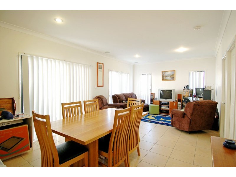 North Lakes QLD 4509