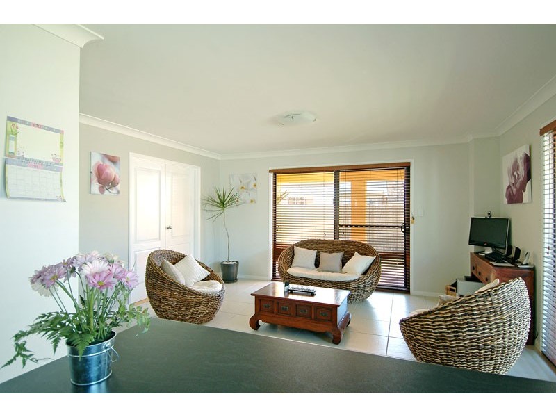 46 Palmtree Ave, Scarborough QLD 4020