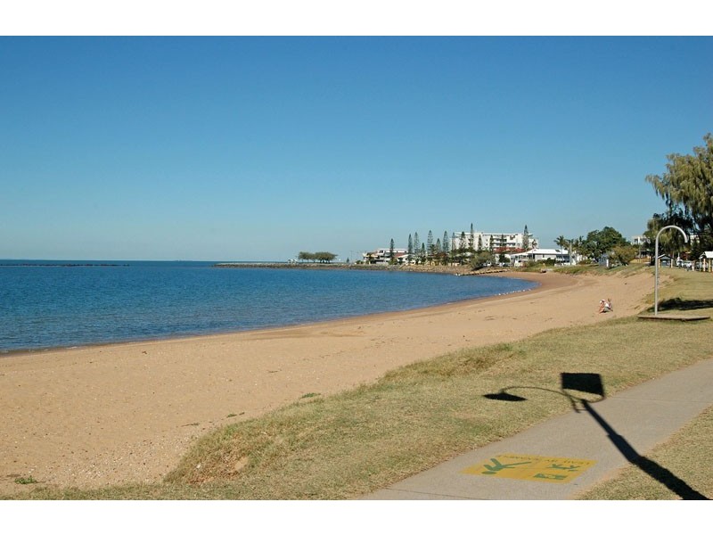 35 Donkin Street, Scarborough QLD 4020