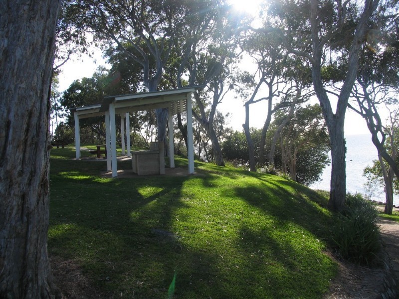 28 Hardiman Street, Woody Point QLD 4019