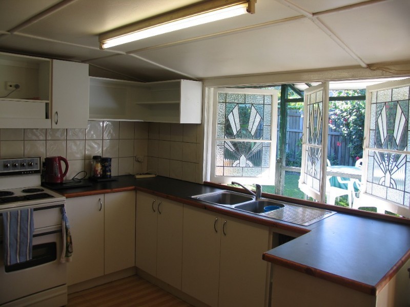 28 Hardiman Street, Woody Point QLD 4019