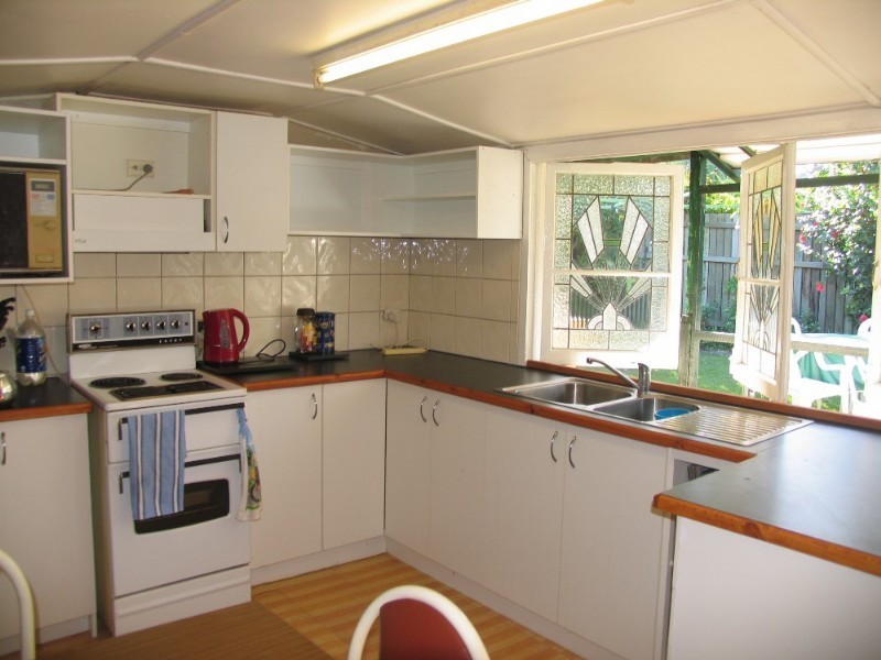 28 Hardiman Street, Woody Point QLD 4019