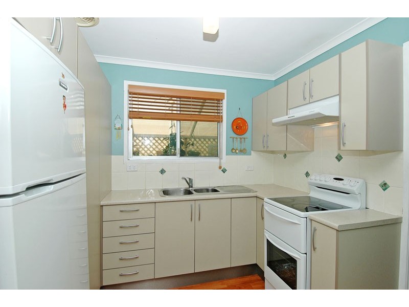 20 Ettie Street, Redcliffe QLD 4020