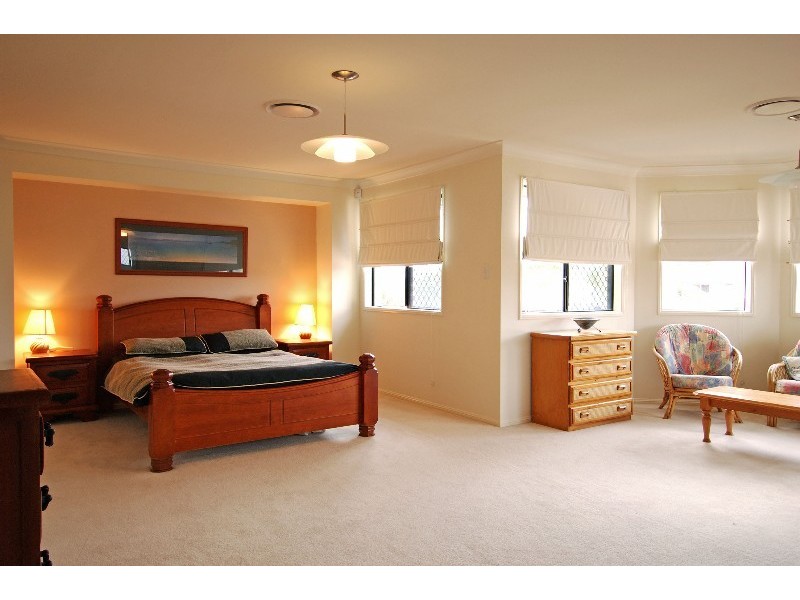 6 Eva Court, Kippa-ring QLD 4021