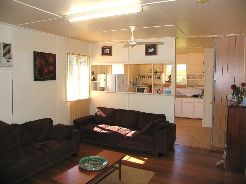 33 Enoch St, Clontarf QLD 4019