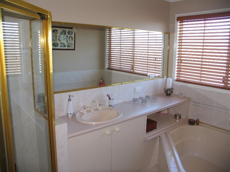 29 Oakmont Street, Rothwell QLD 4022