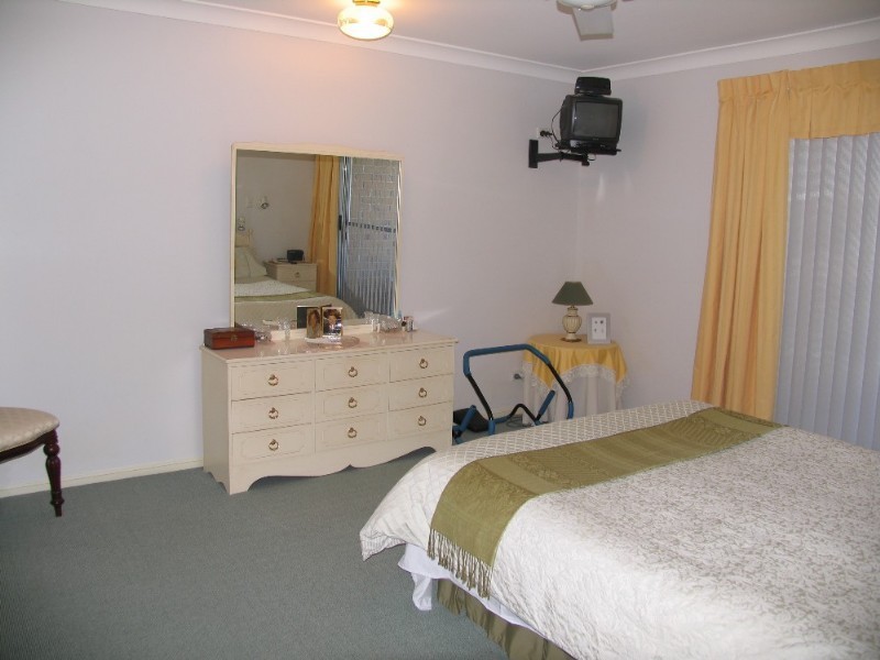 8 Eagle Court, Scarborough QLD 4020