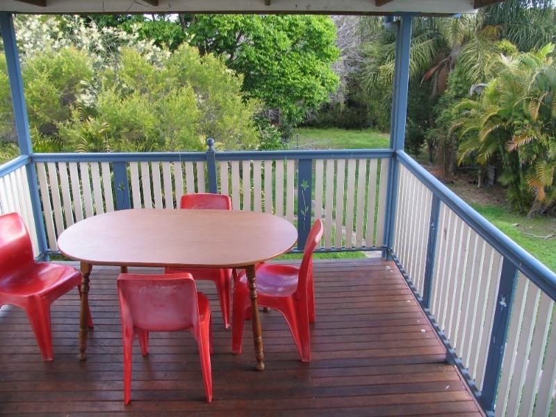 215 MacDonnell Road, Clontarf QLD 4019