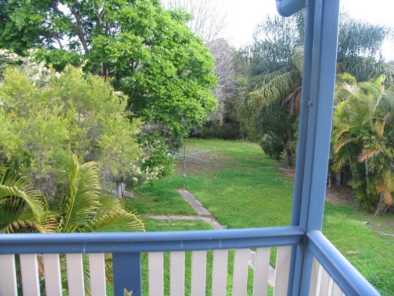 215 MacDonnell Road, Clontarf QLD 4019