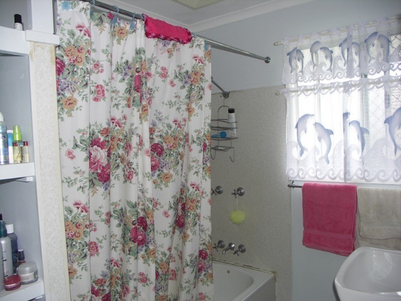 16 Simon Street, Deception Bay QLD 4508