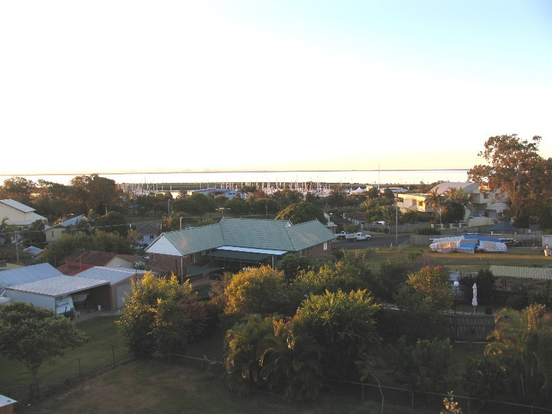 63 Seaville Avenue, Scarborough QLD 4020