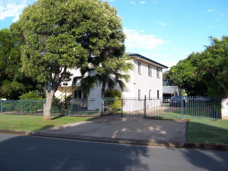 1 Swan Street, Margate QLD 4019