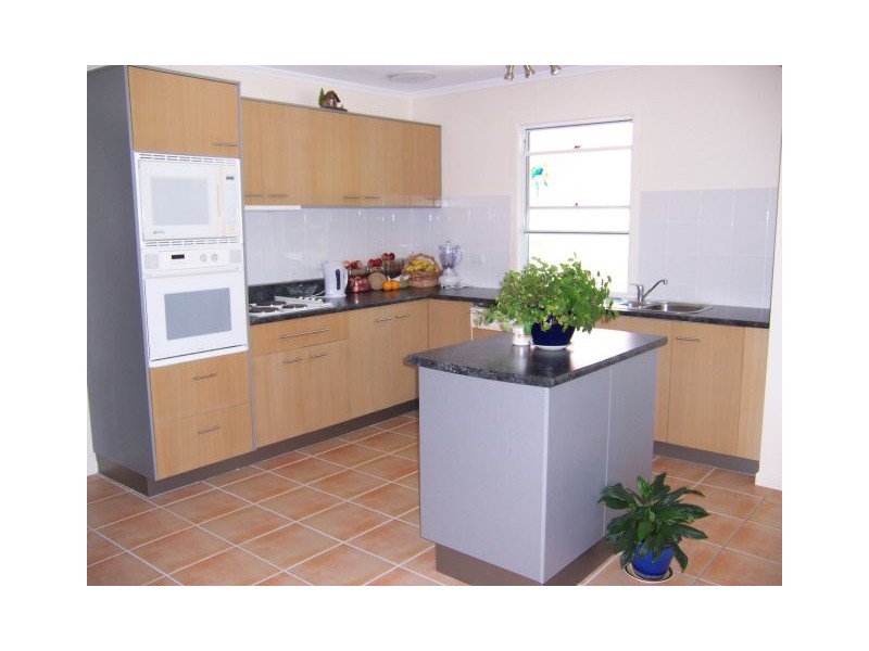 1 Swan Street, Margate QLD 4019