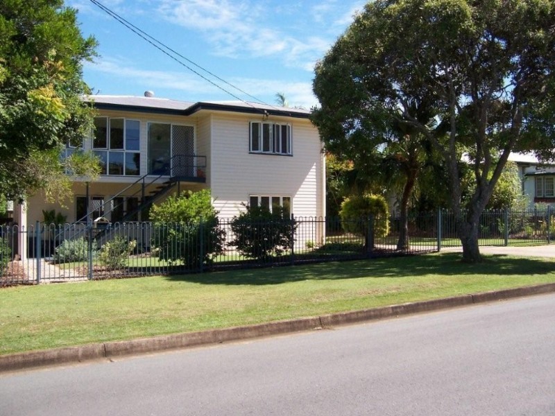 1 Swan Street, Margate QLD 4019