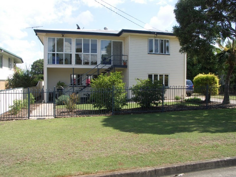1 Swan Street, Margate QLD 4019