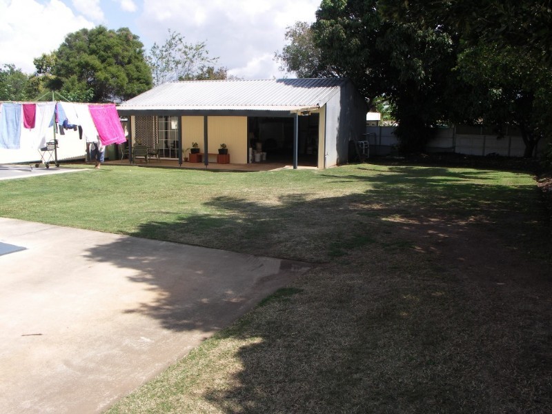 1 Swan Street, Margate QLD 4019