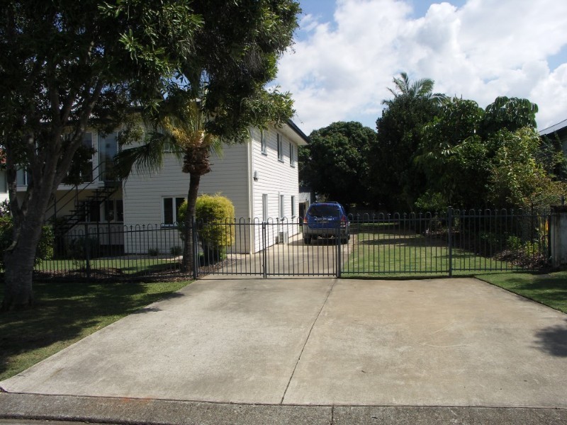 1 Swan Street, Margate QLD 4019