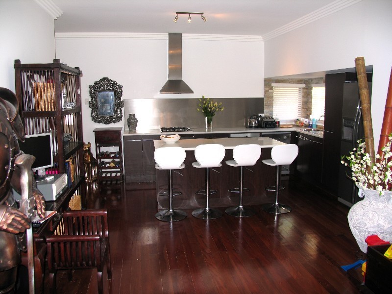 4 Garnet Street, Scarborough QLD 4020