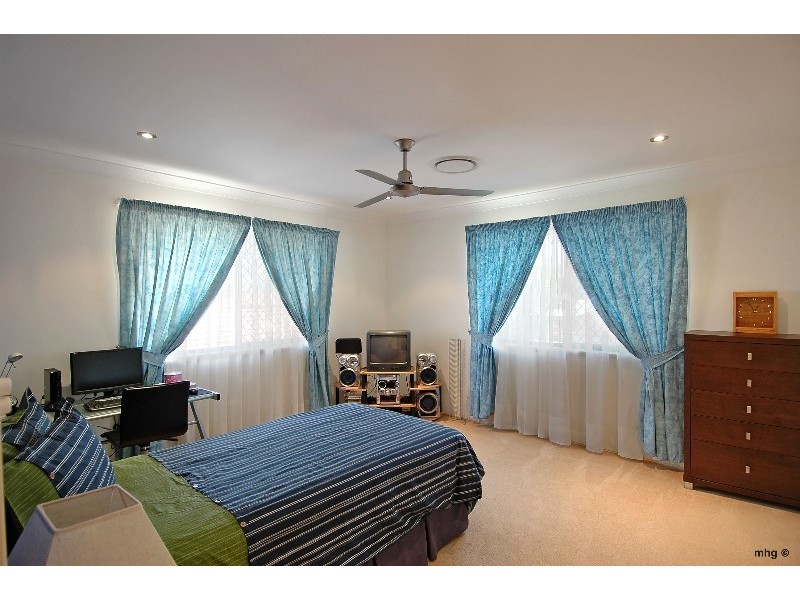 20 Sands Street, Redcliffe QLD 4020