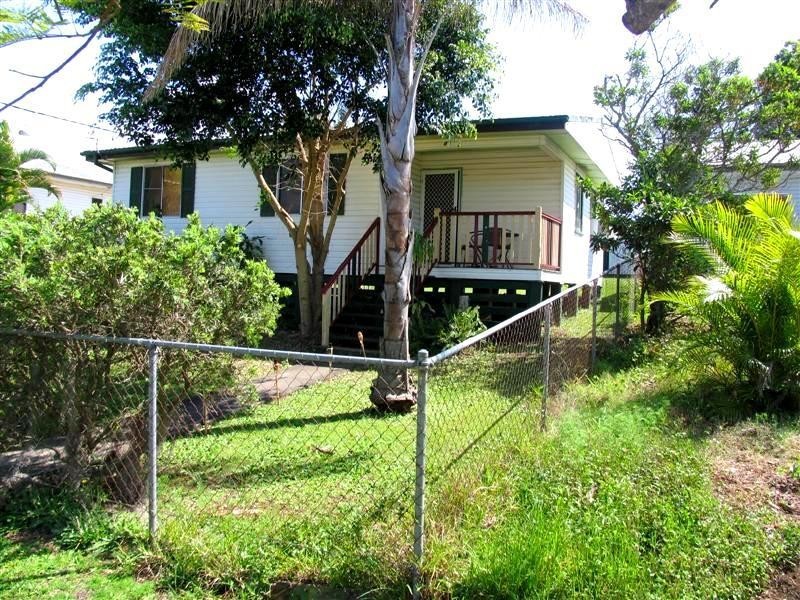 34 Bradley Road, Clontarf QLD 4019