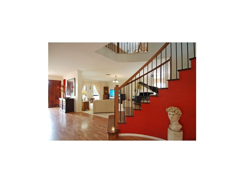 6 Eva Court, Kippa-ring QLD 4021