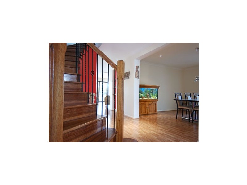 6 Eva Court, Kippa-ring QLD 4021