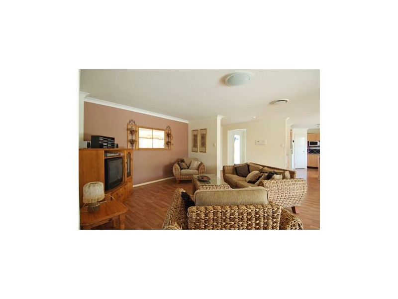 6 Eva Court, Kippa-ring QLD 4021