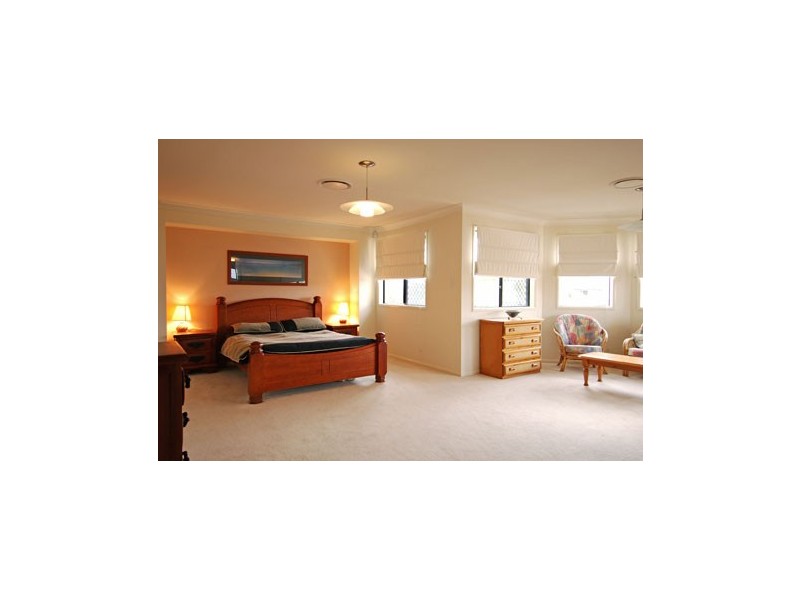 6 Eva Court, Kippa-ring QLD 4021