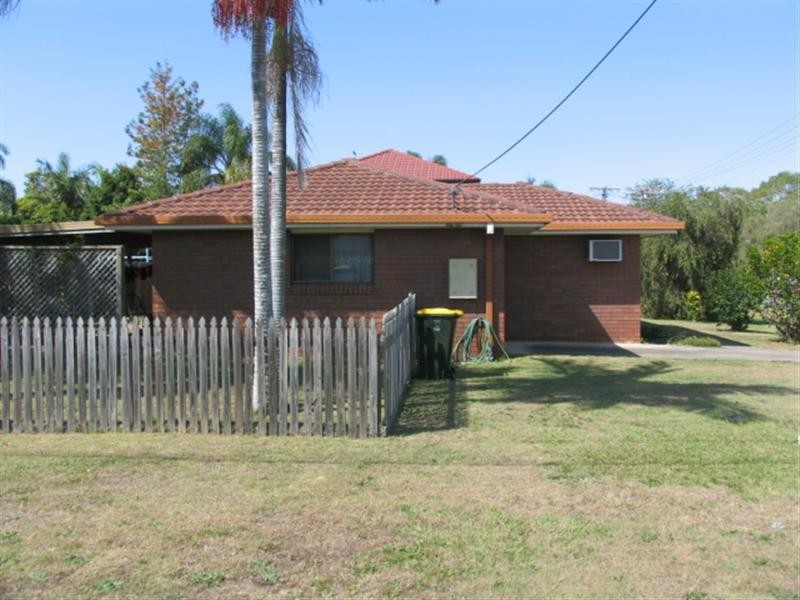 54 Grace Street, Scarborough QLD 4020