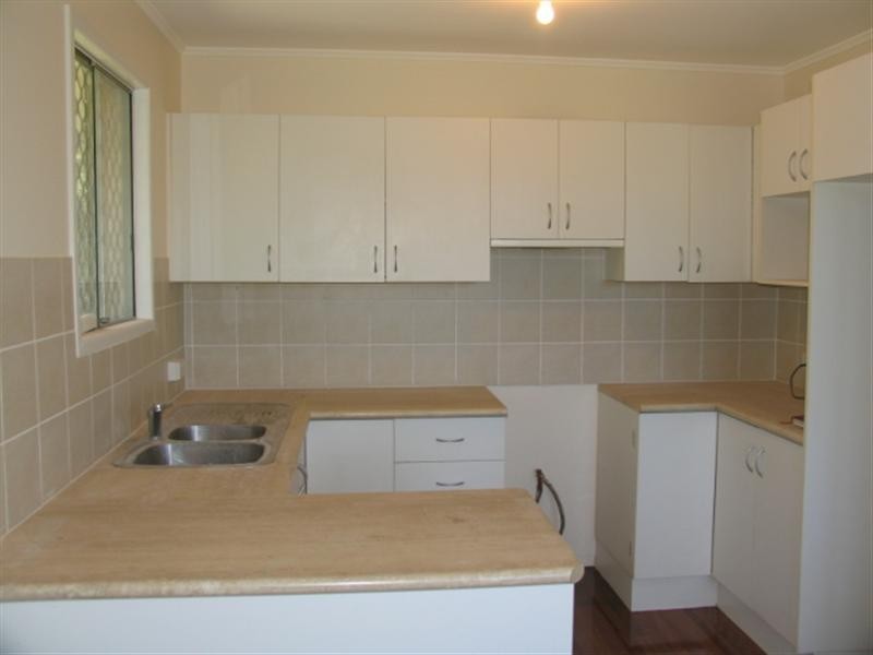 1 Henzell Street, Redcliffe QLD 4020