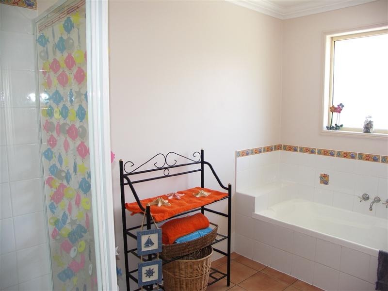 18 Blanche Court, Rothwell QLD 4022