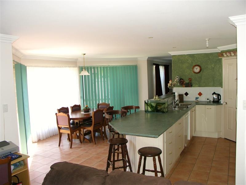 18 Blanche Court, Rothwell QLD 4022